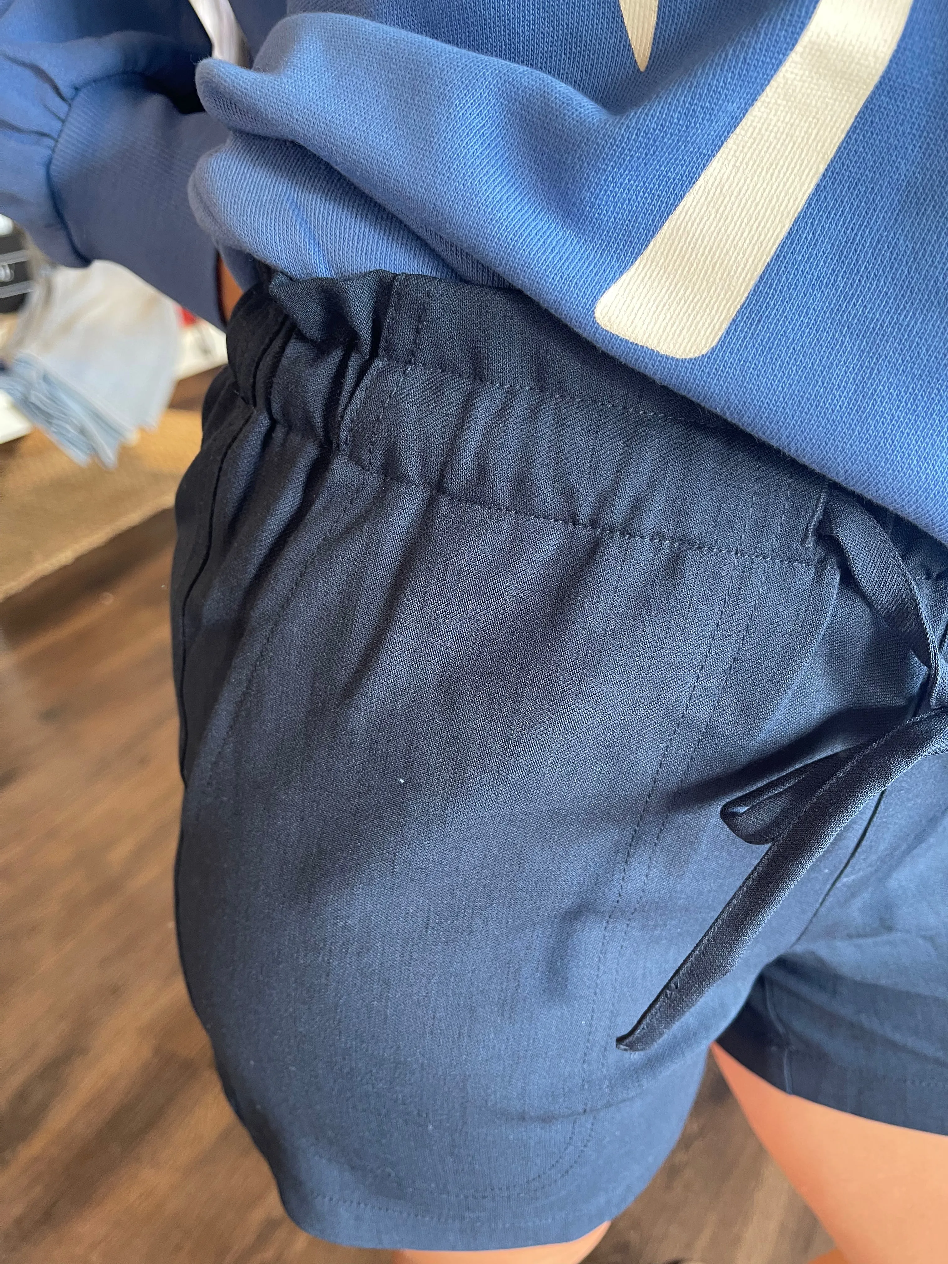 Breezy Shorts 4" Navy