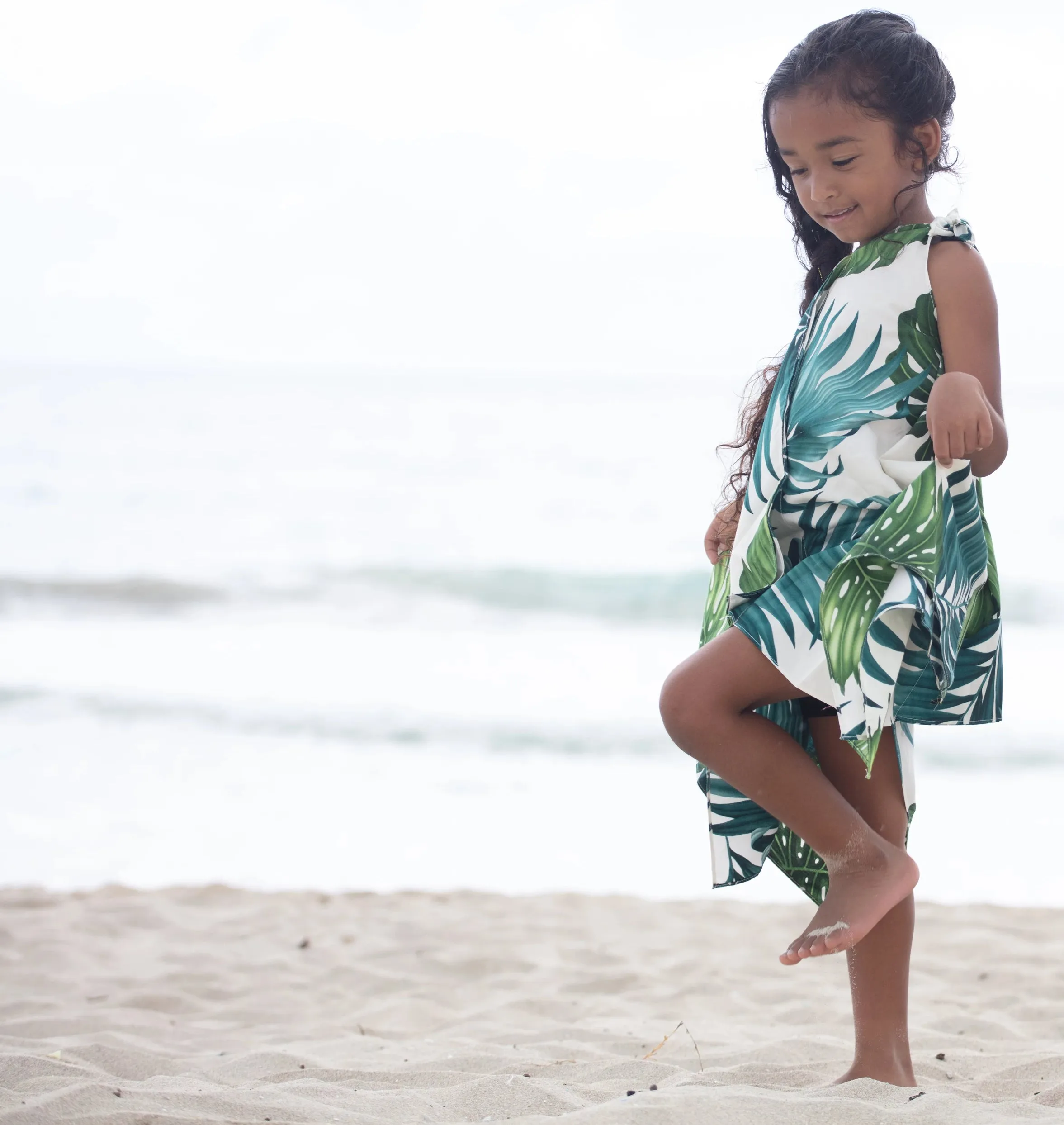 Coradorables GIRLS MONSTERA Handkerchief Dress