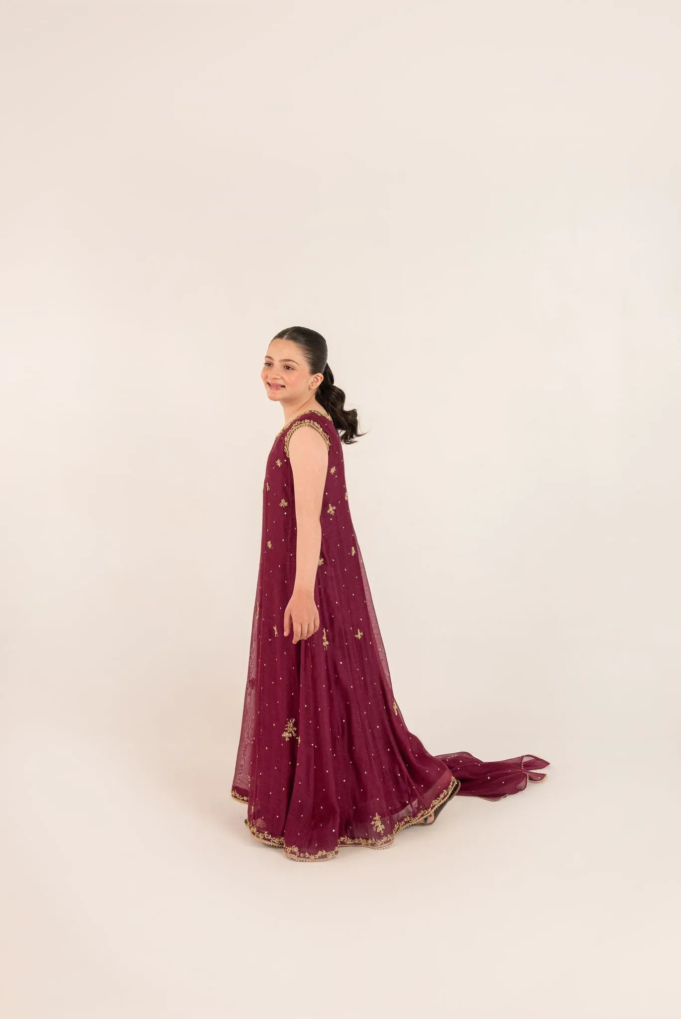 Inaya Plum - K
