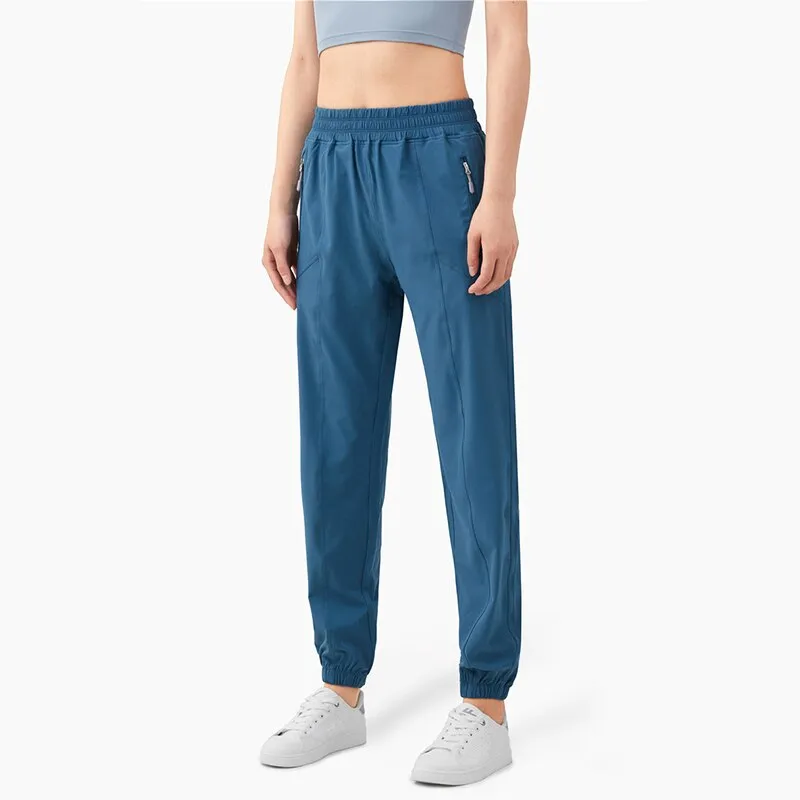 Lightweight and Comfy Training Trousers for Women