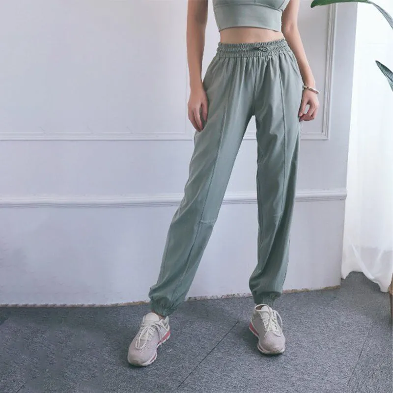 Lightweight and Comfy Training Trousers for Women