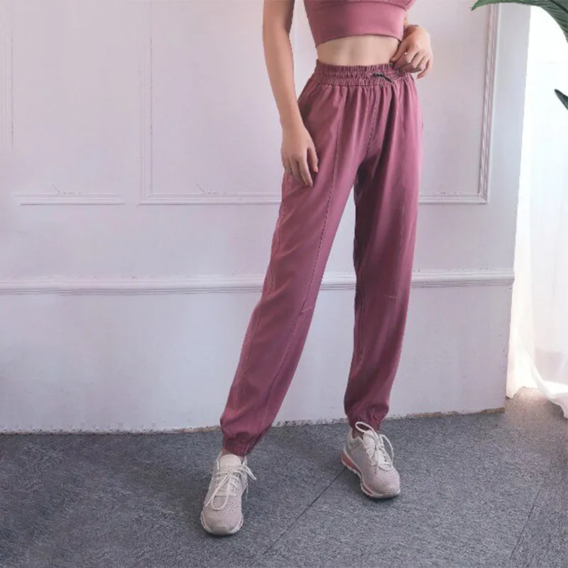 Lightweight and Comfy Training Trousers for Women
