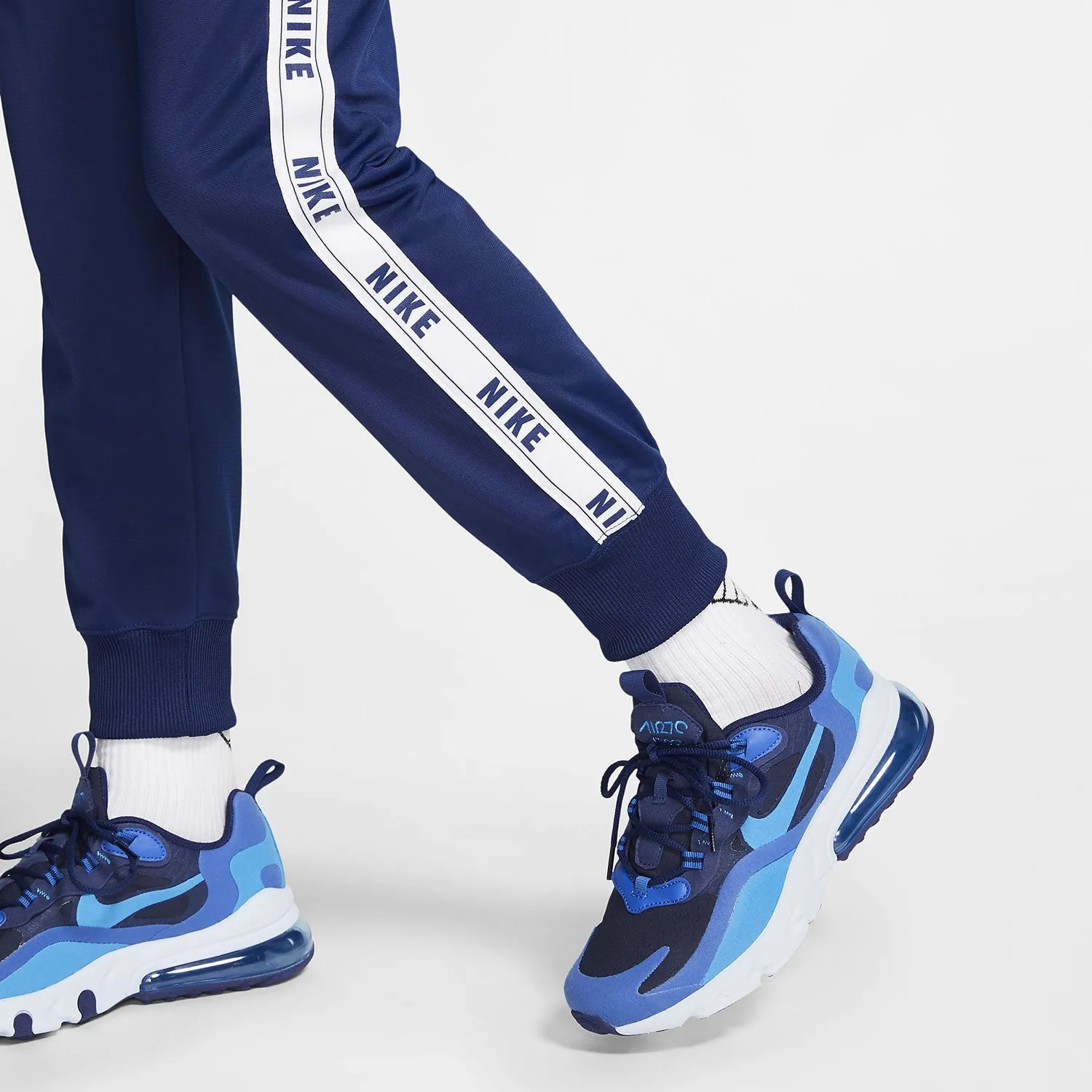 Nike Older Girls Sportswear Tracksuit CV9657 492